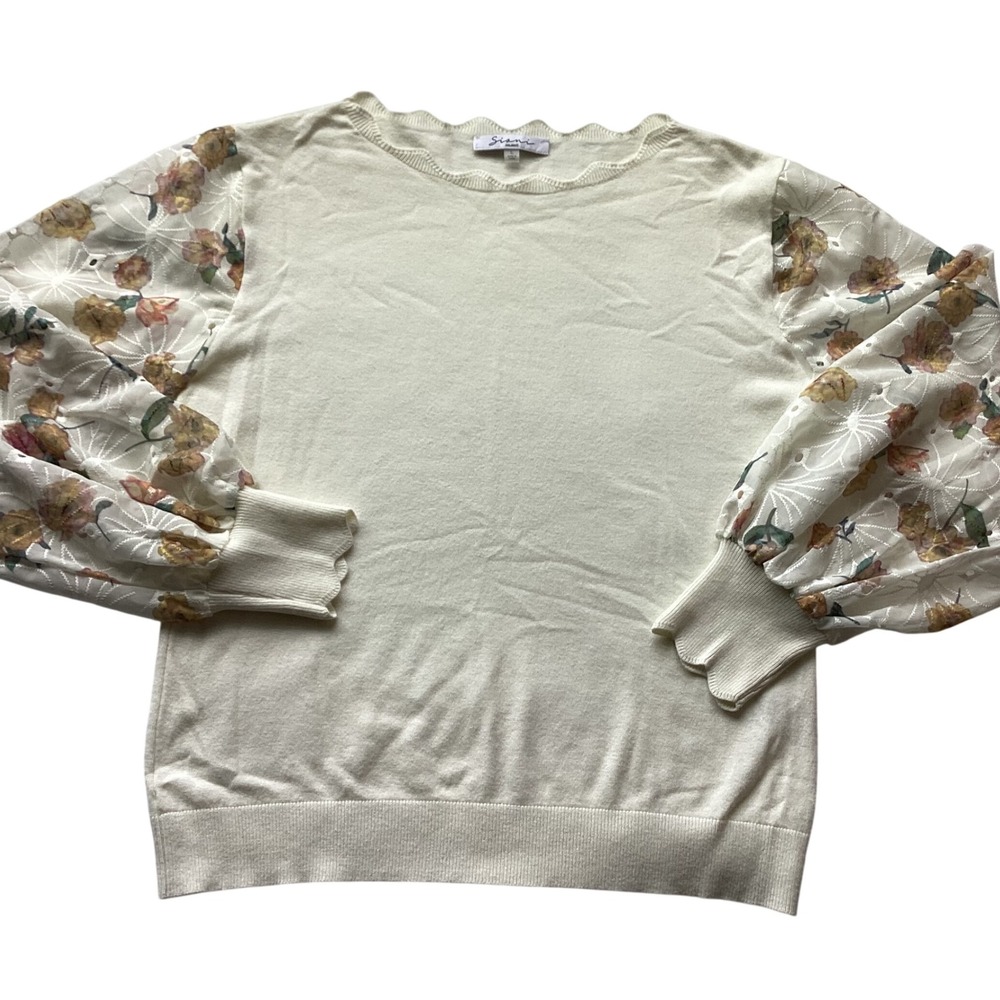 Siani Milano Women's Floral Sleeve Scalloped Trim‎ Crewneck Top